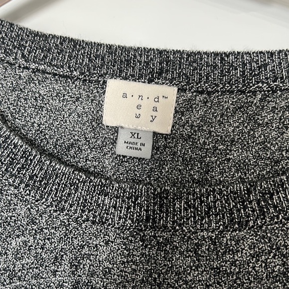 Sweater - Picture 2 of 4